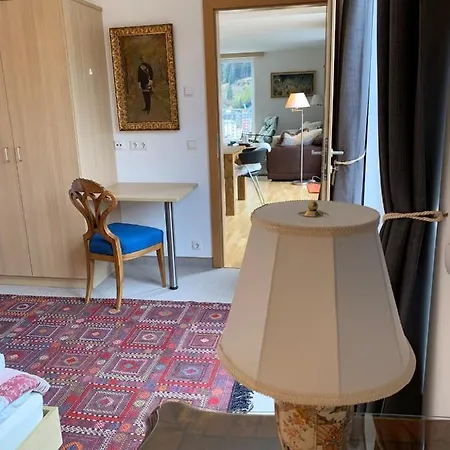 Апартаменты Traumhafte Luxus Penthousewohnung Бадгаштейн